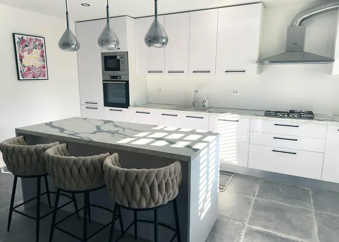 Private House 3 Bed, 3 Bath In Dugi Otok * Luka (Dugi Otok)