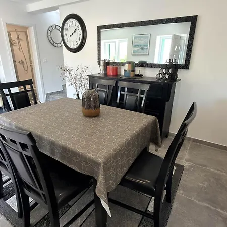 Prázdninový dům Rosa House 3 Bed, 3 Bath In Dugi Otok