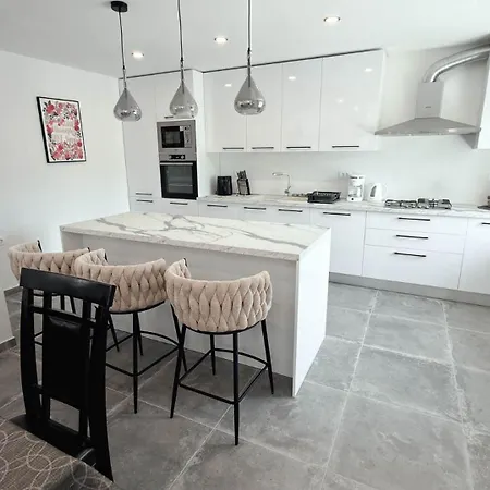 Prázdninový dům Rosa House 3 Bed, 3 Bath In Dugi Otok Luka (Dugi Otok)