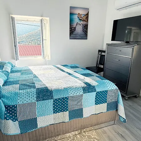 Private House 3 Bed, 3 Bath In Dugi Otok Holiday home